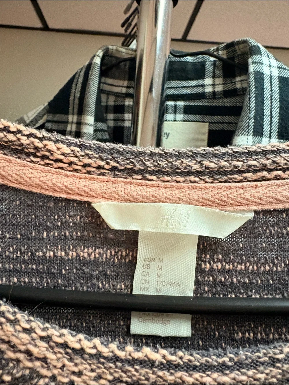 662. H&M Marled Taupe Relaxed Knit Long-Sleeve Top - Picture 2 of 4